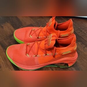 Curry 6 Limited Roaracle Edition sz 11.5